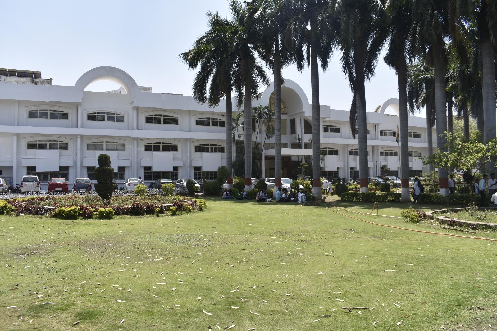 Career College
