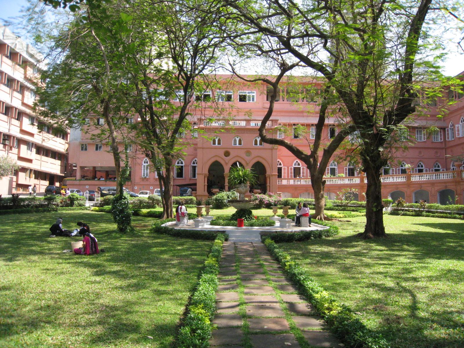 Sophia College for Women
