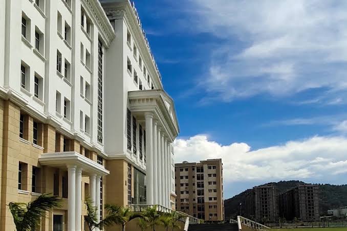 
Royal School of Law and Administrative