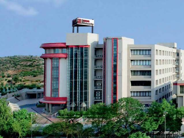 School of Law, Sushant University