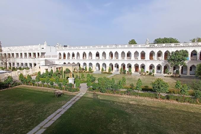 Shri Jai Narain Misra Post Graduate College