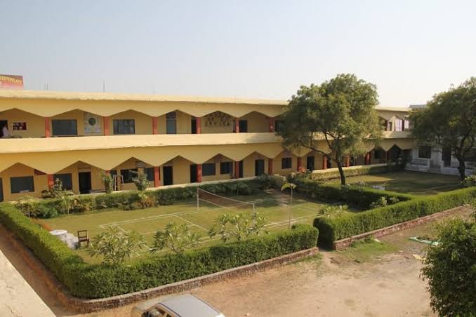 Shiv Adarsh Mahavidyalaya