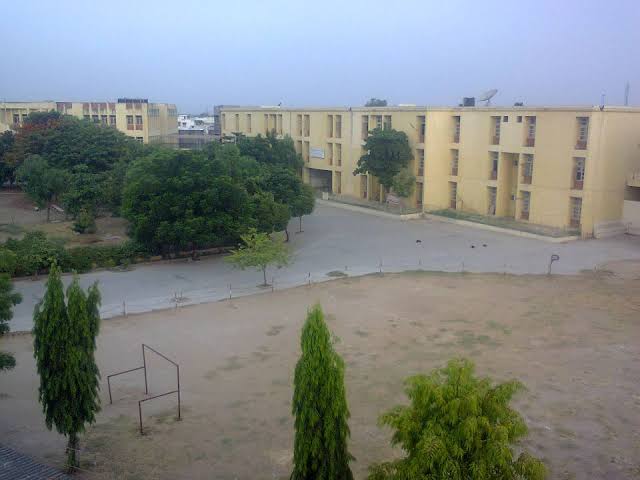Shri SM Shah Law College