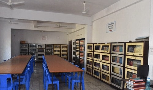 Singhania Law College