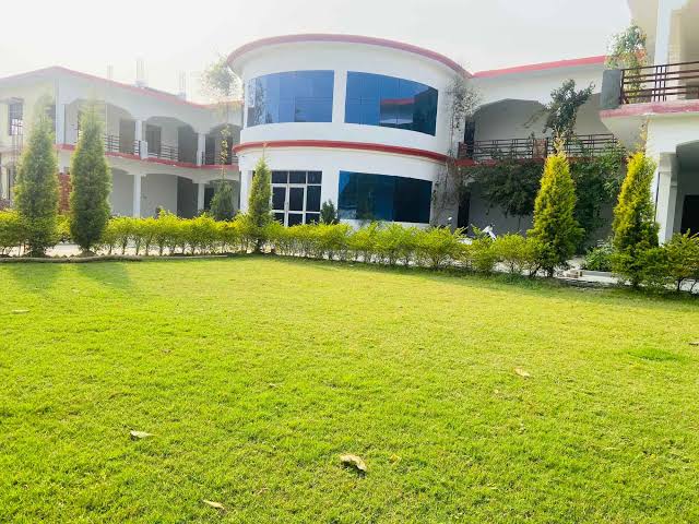Smt Vidyawati College of Law