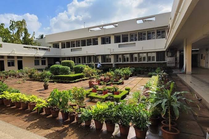 SNDT Womens University