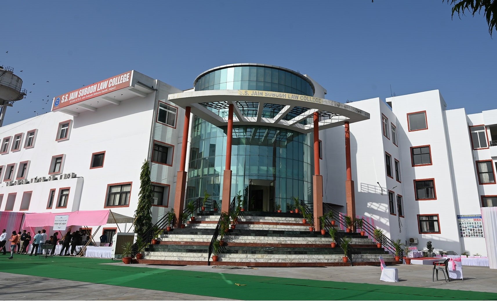 SS Jain Subodh Law College