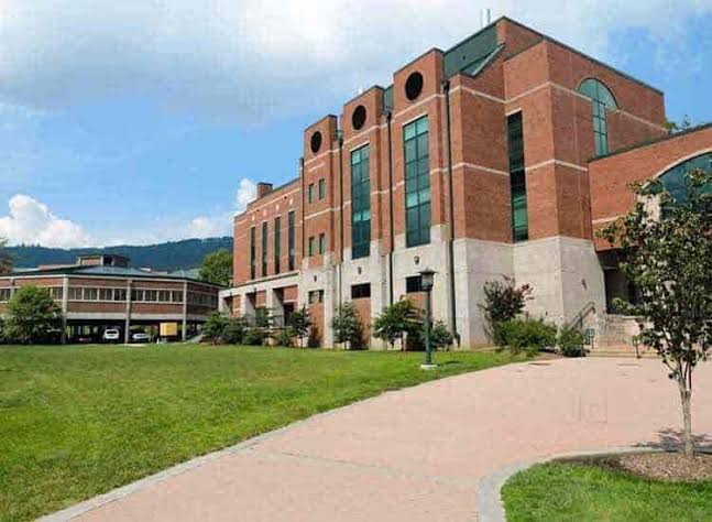 St Mother Teresa Law Degree College