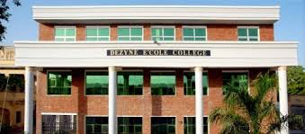 Dezyne E'cole College