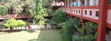 Dayanand College of Law, Kanpur