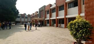 Iswar Saran Degree College 