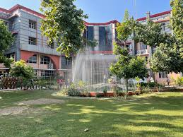 IIMT University