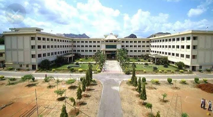 R V R And J C College Of Engineering And Technology