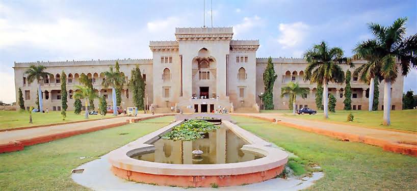 University College Of Engg 