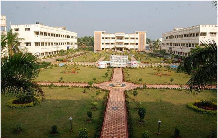 Vasavi College Of Engineering