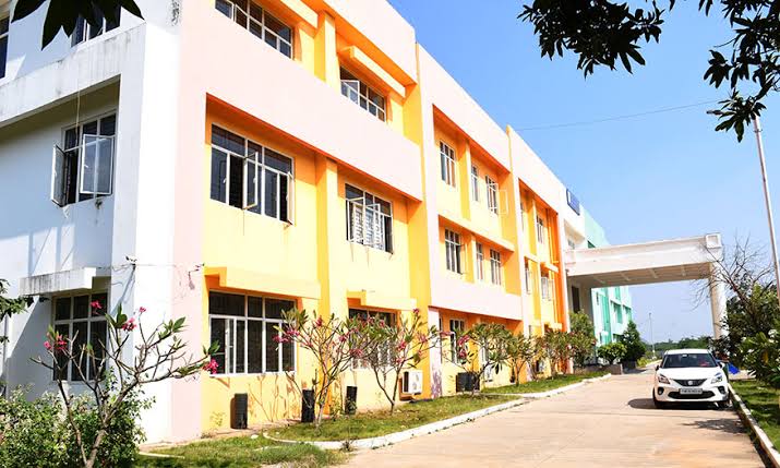 
Central Institute of Plastic Engineering and Technology 