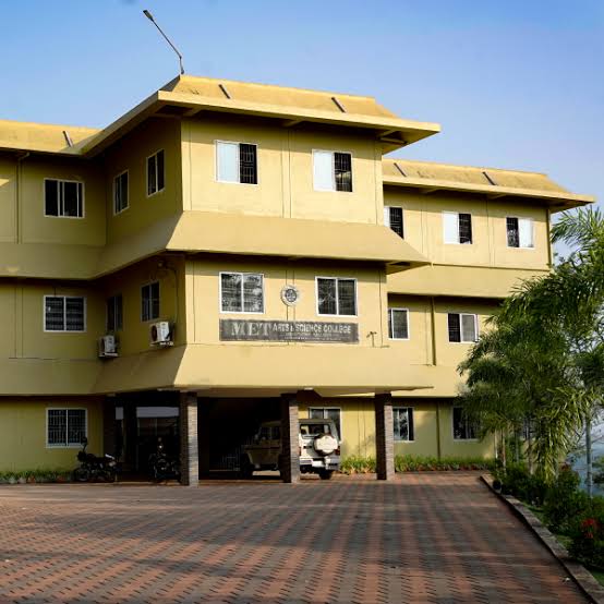 MET Arts  and Science College