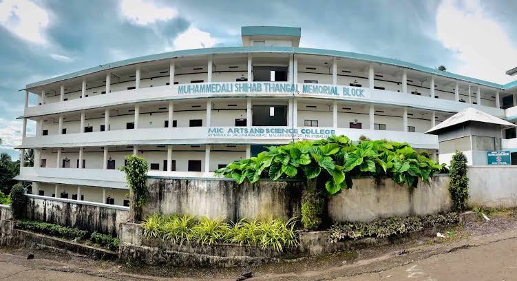 MIC College