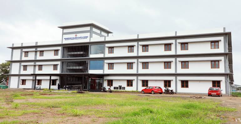 Paramekkavu College