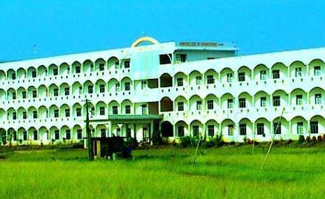 
Ponnur Engineering College