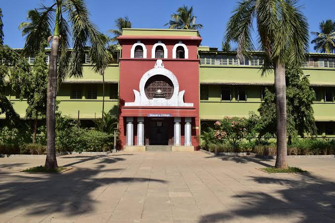 Bhavans College