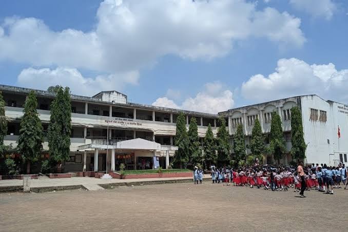 Bhabhraouji Gholap College 