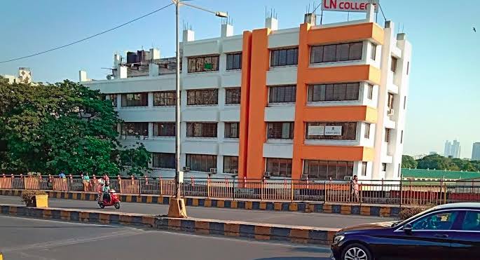 LN College 