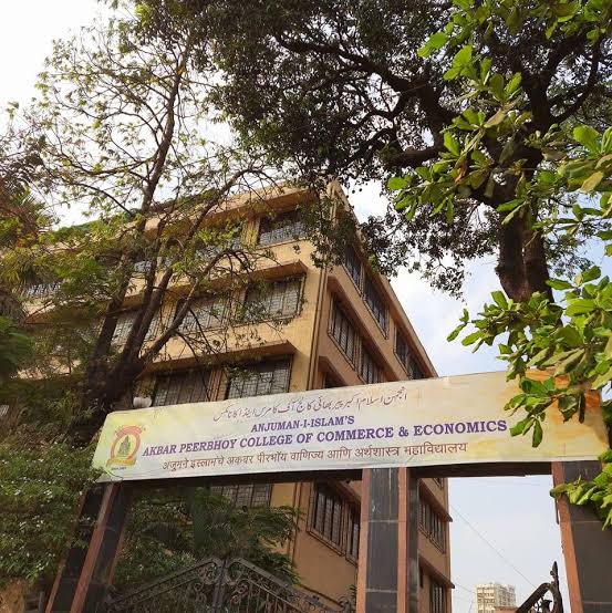 Akbar Peerbhoy College 