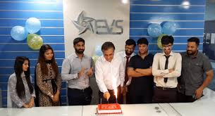EVS INSTITUTE
