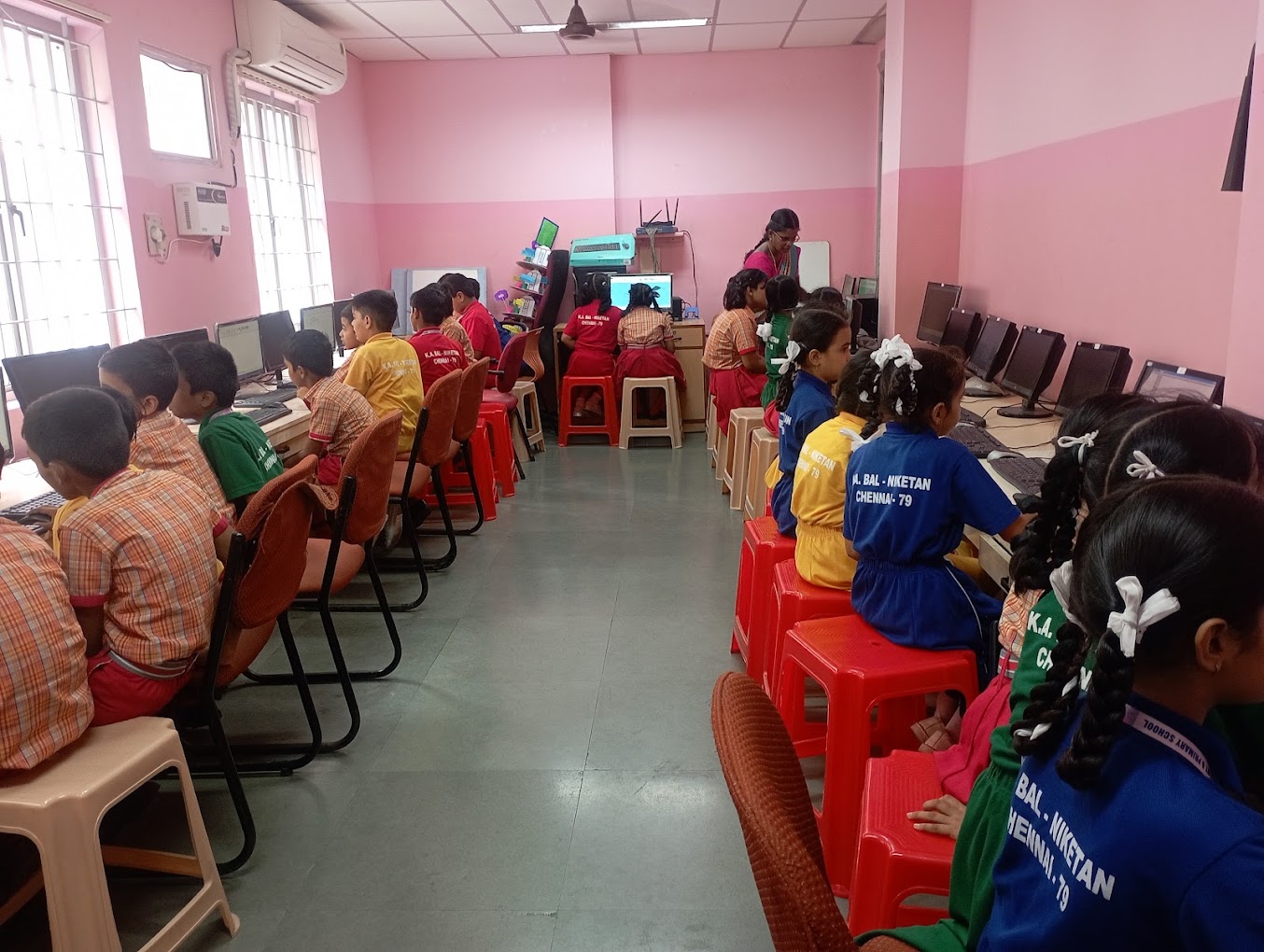 Shri Kanaiyalal Agarwal Balniketan Nursery And Primary School