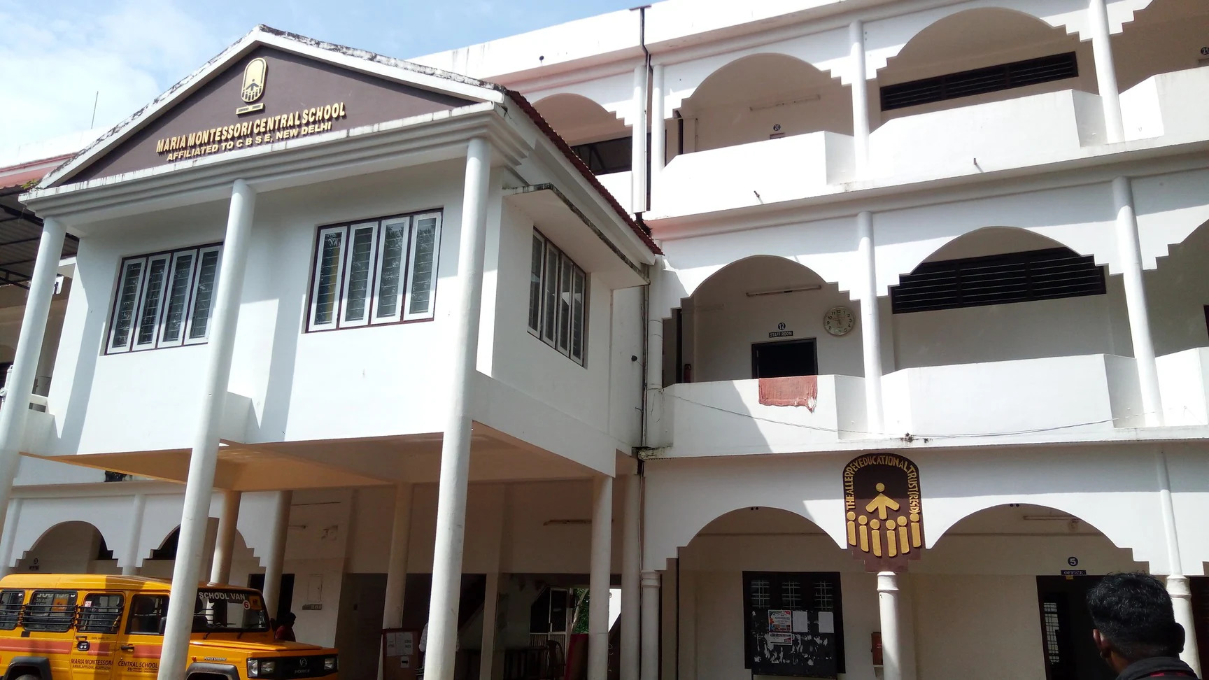 MARIA MONTESSORI CENTRAL SCHOOL AZHAPUZHA