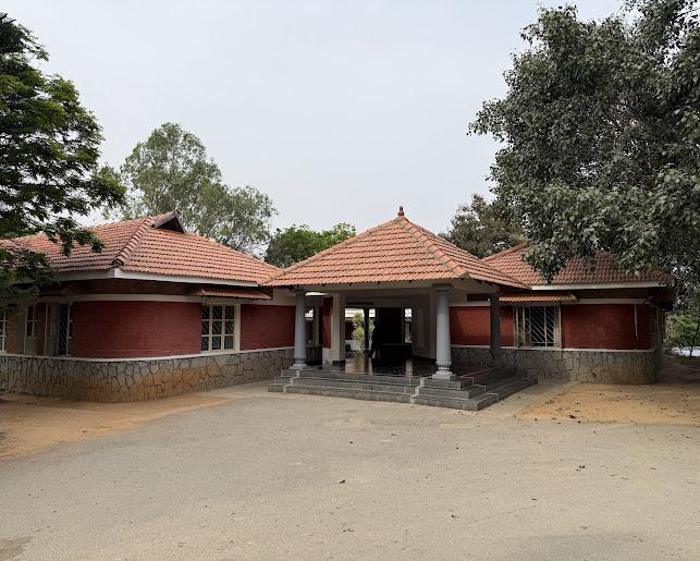 The Peepal Grove School