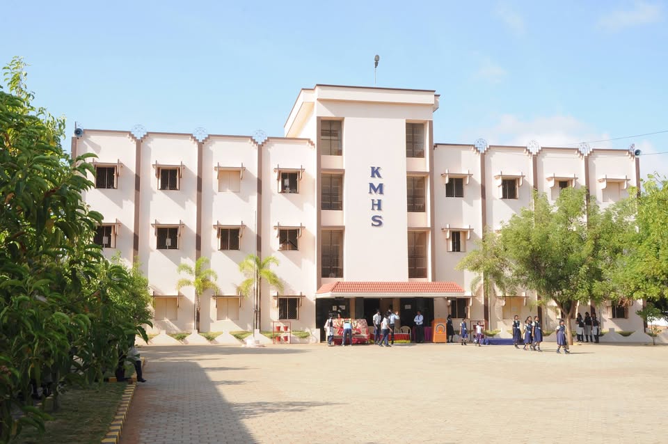 Kathiravan Matric School